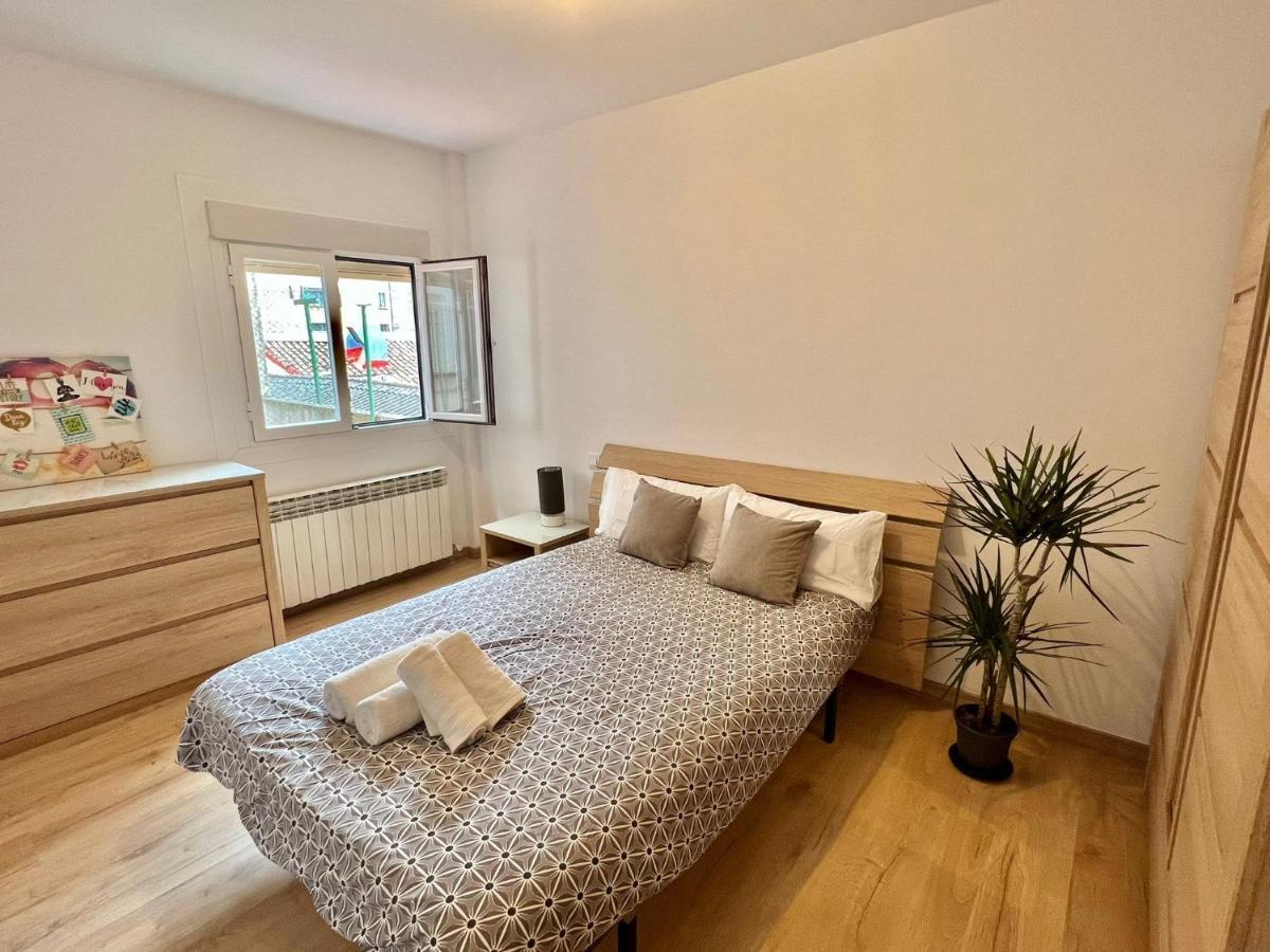 Close To Gran Via Centro Familiar Con Wifi By Apartamentos Logroño Eksteriør bilde